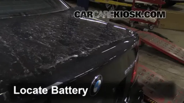 2010 BMW 528i 3.0L 6 Cyl. Batterie Changement